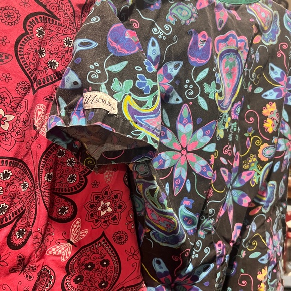 UA Scrub Tops - Picture 6 of 7